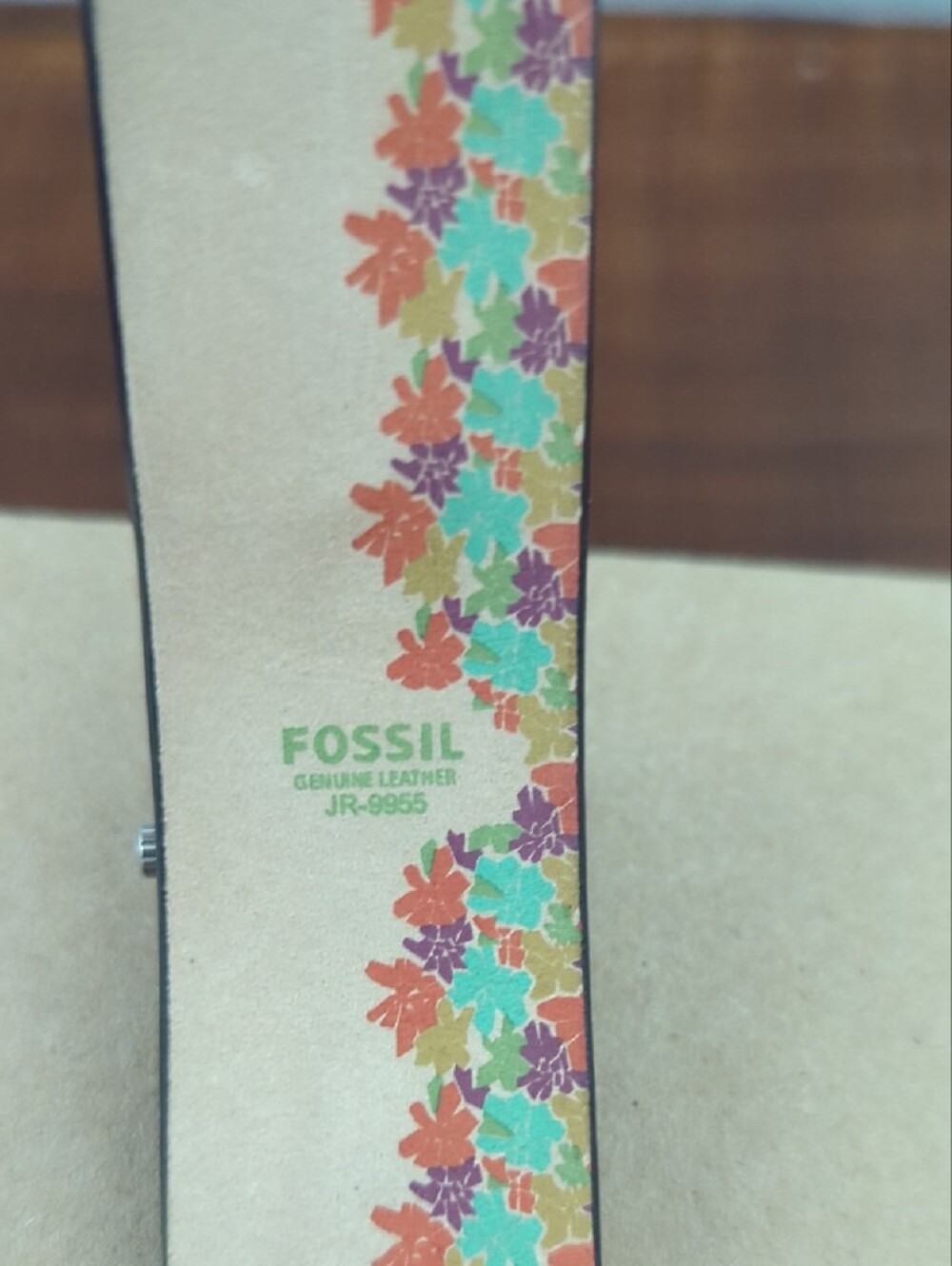 Fossil Women's Black Leather Strap Watch with Brown Wood Accents and Gray Dial - Picture 2 of 5